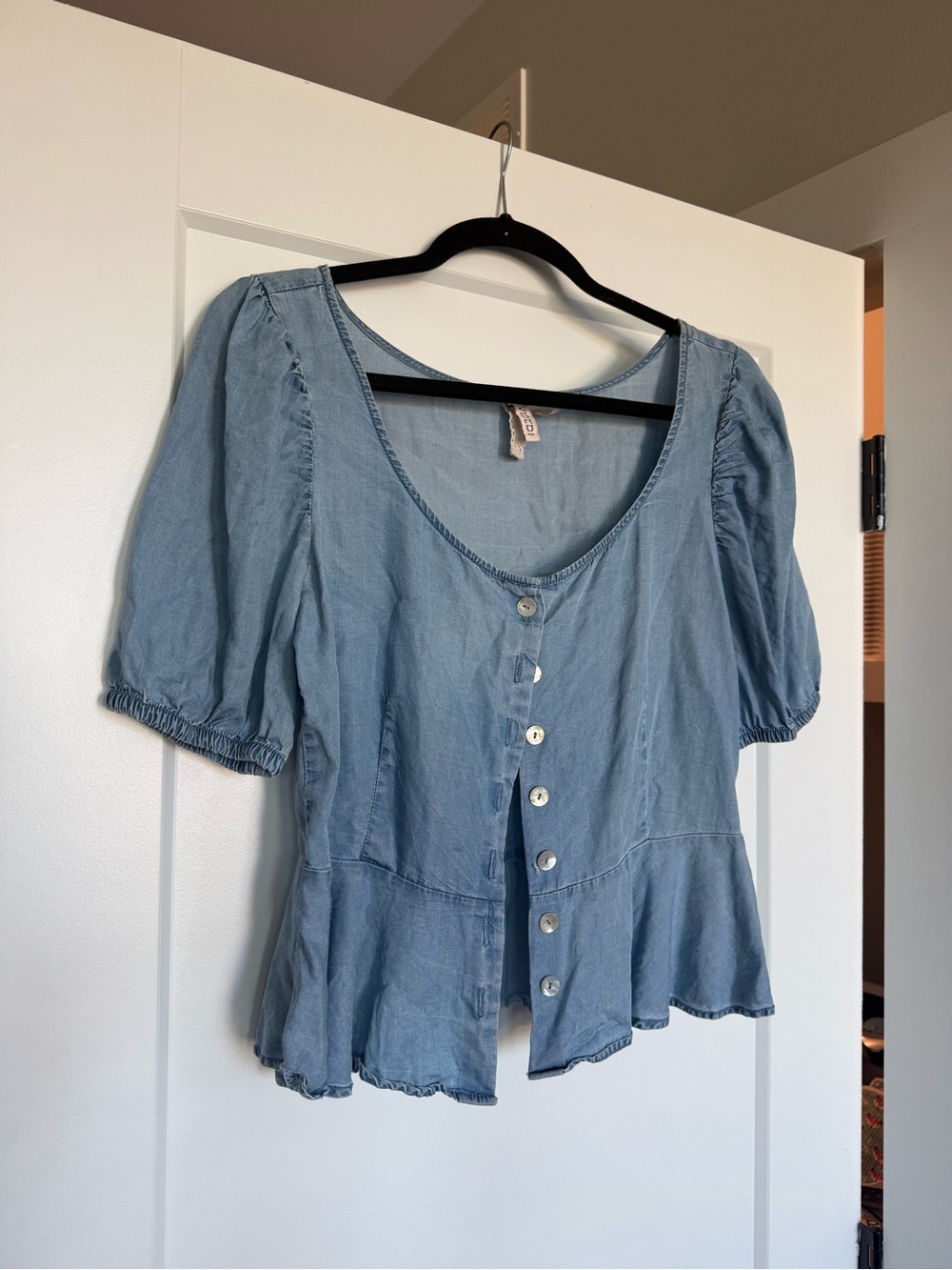 Light Blue Button-Front Peplum Top - Picture 3 of 4